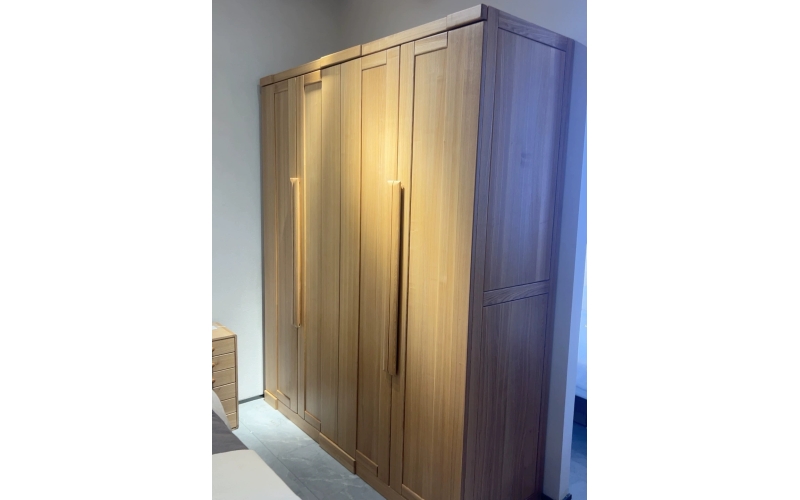 实木对开门大衣柜